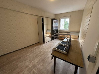 Vielseitiges Wohnhaus mit 300 m² – Perfekt für Familien, Investoren und zur Zimmervermietung