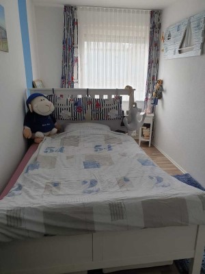 Attraktive und modernisierte 4-Zimmer-Erdgeschosswohnung mit Balkon in Remscheid