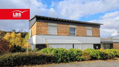 Großzügiges Einfamilienhaus mit tollem Weitblick