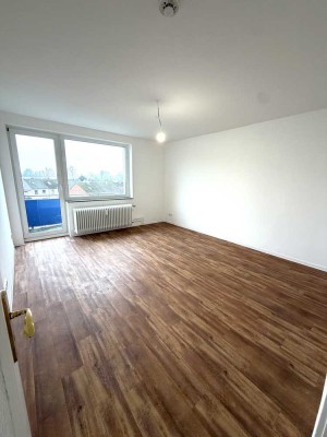 Frisch renovierte, 3 Z-Whg. mit Balkon in Lübeck-St. Lorenz Nord