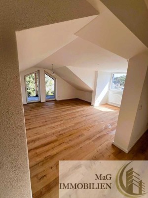 Charmante Dachgeschoßwohnung sucht erste Möblierung