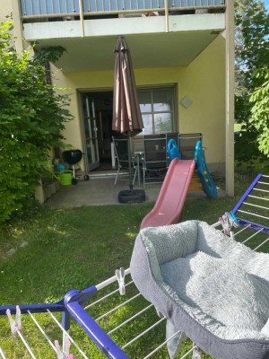 Herrliche 3 Zimmer Erdgeschosswohnung mit Terrasse