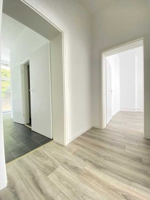 *** Top renoviert *** 3-Zimmer-Altbau-Wohnung in Hagen-Oberhagen *** mit Balkon ***