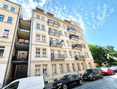 Zentrum/Ost - Tolle 4 Zi.-Whg., 3 Balkone, Parkett, FuBoHeizg., Lift -vermietet