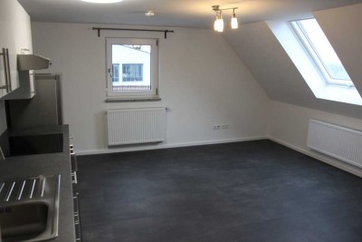 Ansprechende und sanierte 2-Zimmer-Dachgeschosswohnung in Crailsheim
