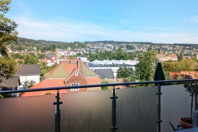 5-Zimmer-ETW: toller Blick, Gartenanteil, 2 Stellplätze, Wiga / Balkon, in zentraler, ruhiger Lage!