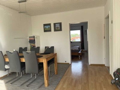 Freundliche  3-Zimmer-Wohnung in Weiss, Köln
