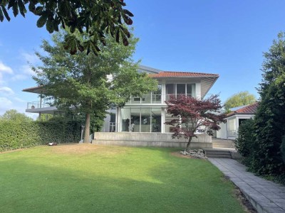 Moderne Villa mit sagenhaftem Grundstück an der Werse!