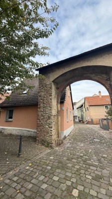 +++ CHARMANTES ALTSTADTHAUS IN LADENBURG MIT DACHTERRASSE +++