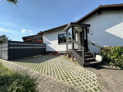 Haus mit Garten, Terrasse, Wintergarten, Stellplatz, Haustiere