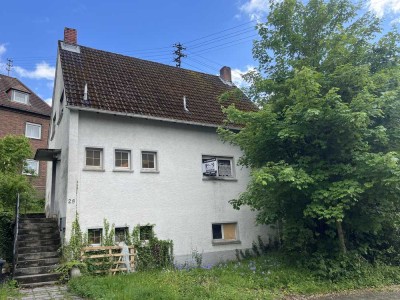 Freistehendes Haus mit Garten in guter Lage