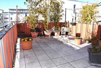 Sie suchen das Besondere - sonnige Dachterrassenwohnung mit gemütlichem Ambiente.