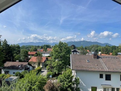 Singlewohnung mit Fern- und Bergblick in bester Lage mit Westbalkon und Tiefgarage