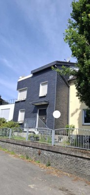 Attraktives 5-Zimmer-Haus in 51381, Leverkusen