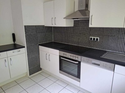 Großzügige 3-Zimmer-Wohnung in kleiner Wohnanlage