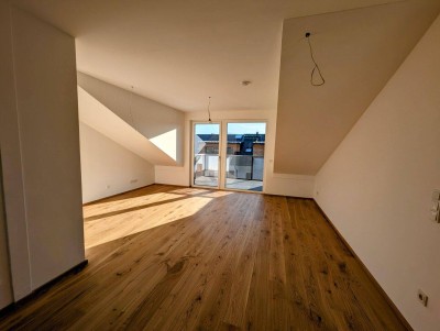 Dachgeschoß-Traum - Charmamte 2 Zimmer-Erstbezugs-Wohnung mit Balkon im Ortzentrum von Hallwang!