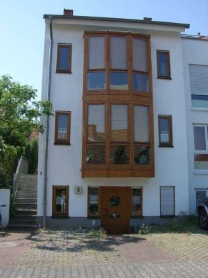 Wunderschönes Reiheneckhaushaus 6 ZKB, Einbauküche, Garten / Dachterrasse, Essenheim bei Mainz