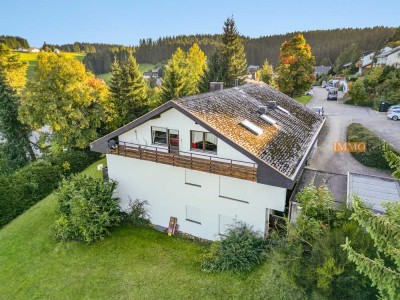 IMMORath.de - Lichtdurchflutetes Dachgeschoss mit Panoramablick - Ihr Rückzugsort im Schwarzwald