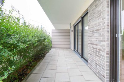 Lichtdurchflutetes Wohnjuwel mit Terrasse und luxuriösem Komfort in stilvoller Erdgeschosslage