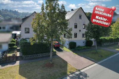 Großzügiges Einfamilienhaus mit vielseitig nutzbarem Nebengebäude - provisionsfrei