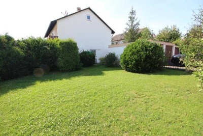 Familien Wohntraum! Sonnige Doppelhaushälfte mit Terrasse & Garten!