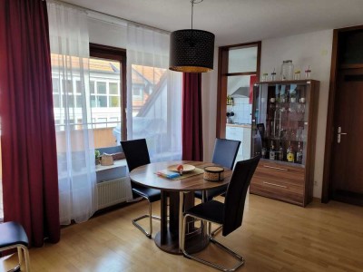 Schöne helle 2-Zimmer-Wohnung mit Balkon und EBK im Zentrum Hockenheim