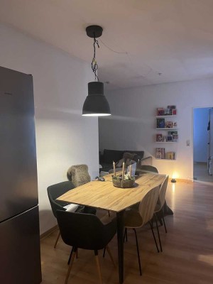 Helle 1,5-Zimmer-Wohnung in 40231 Düsseldorf – mit Einbauküche & Möbelübernahme :Nachmieter gesucht