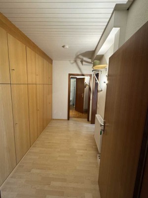 Barrierefreie 1 Zimmer App. mit Außenstellplatz am Fuße von S.-Rotenberg