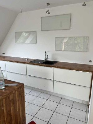 Modernisierte Wohnung mit drei Zimmern sowie Balkon und EBK in Borken