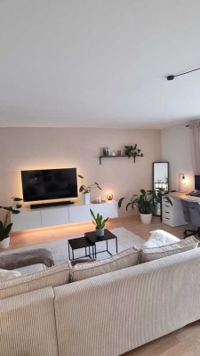 Schöne 2-Zimmer Wohnung Altstadt ZUR UNTERMIETE