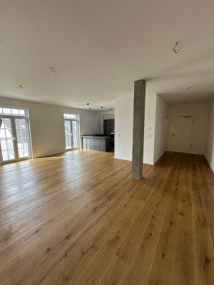 Stilvolle 4-Zimmer-Wohnung in Maintal mit hohen Decken, ökologisch & zukunftsorientiert