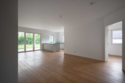 Wohnen im Neubau - Schwellenlose Erdgeschosswohnung mit Terrasse und Garten