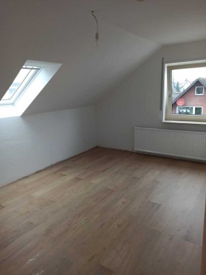 Schöne renov. 4-Raum- Wohnung, 3.Etage in Bünde, ca. 100qm, Balkon,  gross. Kellerraum, Stellplatz