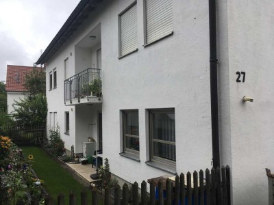 Sonnige, ruhige 3-Zimmer-DG-Wohnung mit  Balkon in Mering