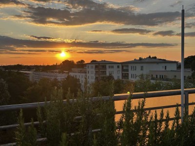 ! Einzigartige Penthouse-Wohnung - 140 m2 Terrasse - bezugsfrei - 4 Zi & 2 Bäder & TG-Stellplatz !
