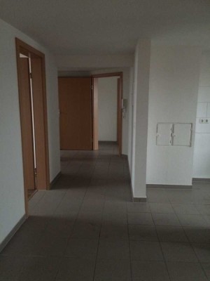 Großzügig geschnittene, schöne 2-Zimmer DG-Wohnung im gepflegten Mehrfamilienhaus in Kaisersbach
