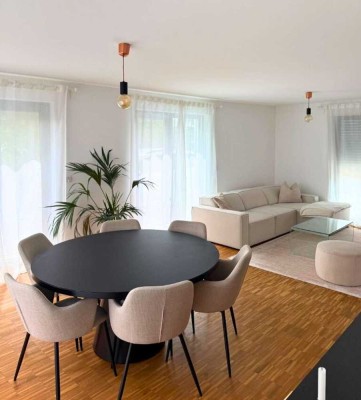 Großzügige Erdgeschosswohnung mit Stellplätzen in Flein