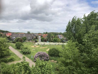 4 Zimmer Fahrland, gut geschnitten mit Balkon in ländlicher Idylle!