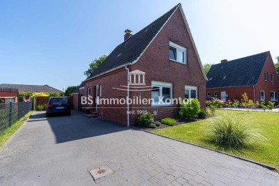 Saniertes Einfamilienhaus mit Anbau, Gartenanlage und Terrasse!