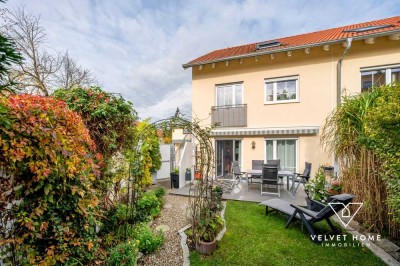 Charmantes Reiheneckhaus mit ELW, Garage u. schönem, kleinen Garten - ideale Pendlerlage in Mering