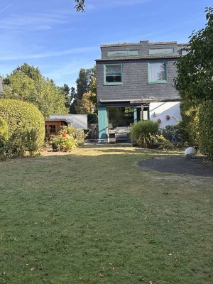 ***Ihr neues zu Hause in Meerbusch mit großem Grundstück***