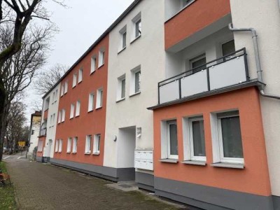 Wohnen in zentraler Lage - Gebäudemodernisierung mit Balkonanbau in 2023