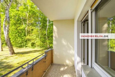 IMMOBERLIN.DE - Noble Lage: Sanierungsbedürftige Wohnung mit Südwestloggia