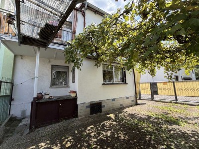 Handwerker-Haus: Sanierungsbedürftiges EFH in zentraler Lage von Sprendlingen