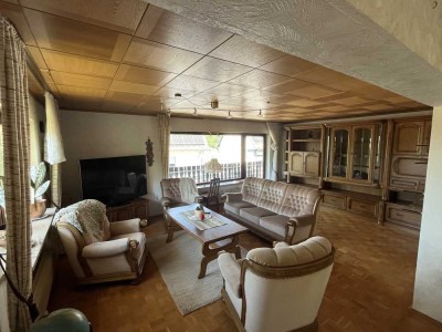 Möblierte 3-Zimmer-Terrassenwohnung mit gehobener Innenausstattung und Einbauküche in Schopfheim