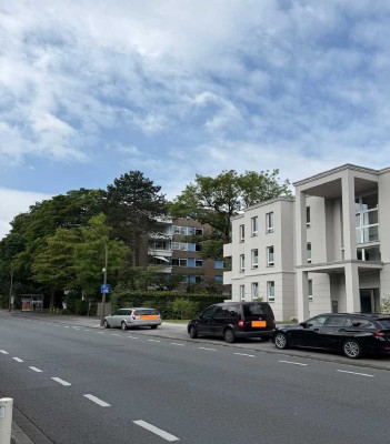 Heute investieren! ... später selbst bewohnen! Geräumige ETW mit Balkon, Garage und Stellplatz!