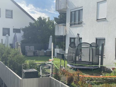 3-Zimmer-Erdgeschoss-Wohnung mit ganz viel grün ums Haus!