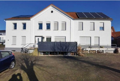 Schöne 2-Zimmer-Erdgeschosswohnung mit Balkon in Salzkotten.Photovoltaik Anteile im Kaufpreis enth.