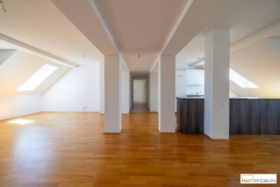 FERNBLICK gesucht? 4 Zimmer Wohnung mit XXL Wohnzimmer direkt in Pfaffstätten / Bezirk Baden