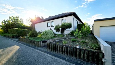Bungalow in Bestlage mit idyllischem Garten